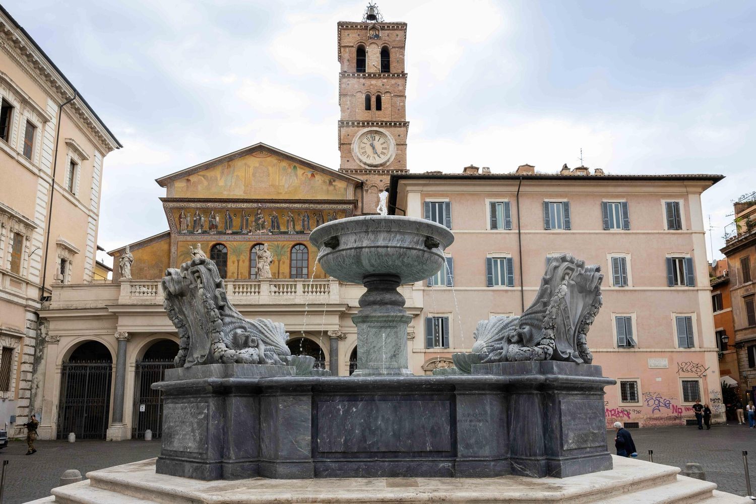 Fontana di Santa Maria in Trastevere