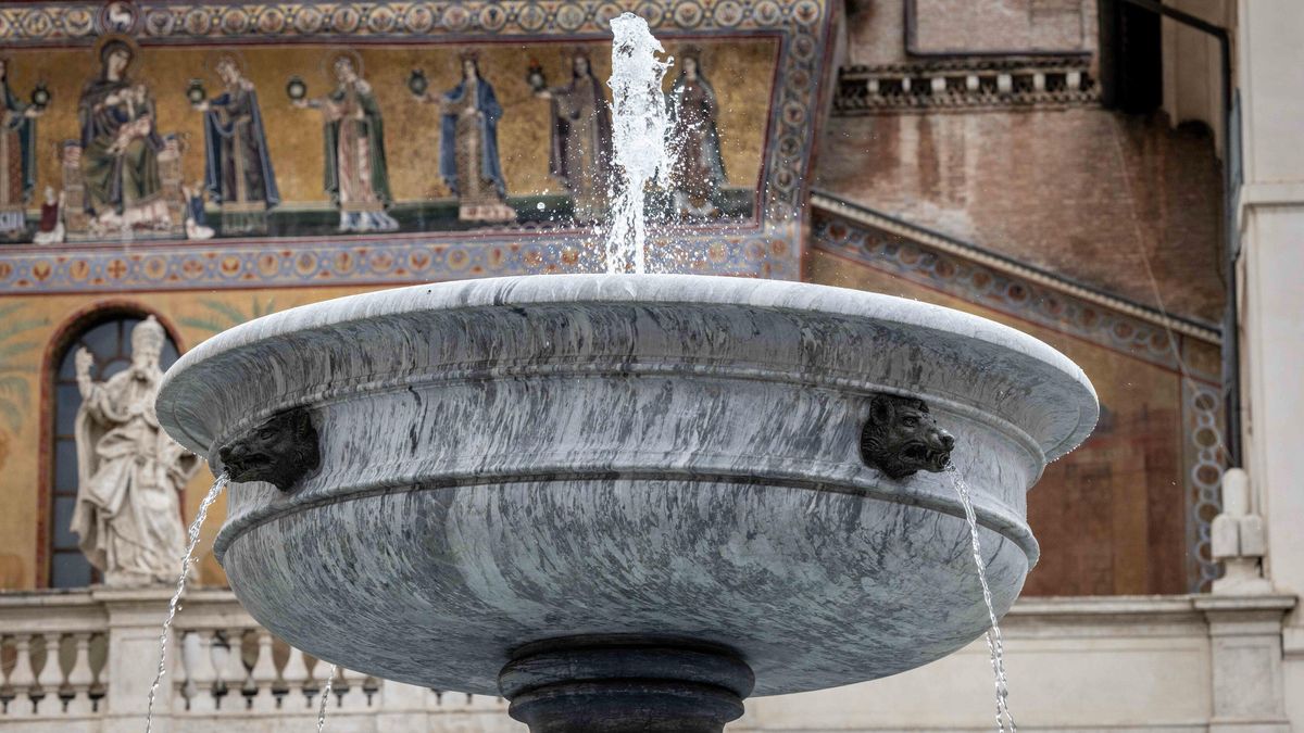 Fontana Santa Maria in Trastevere