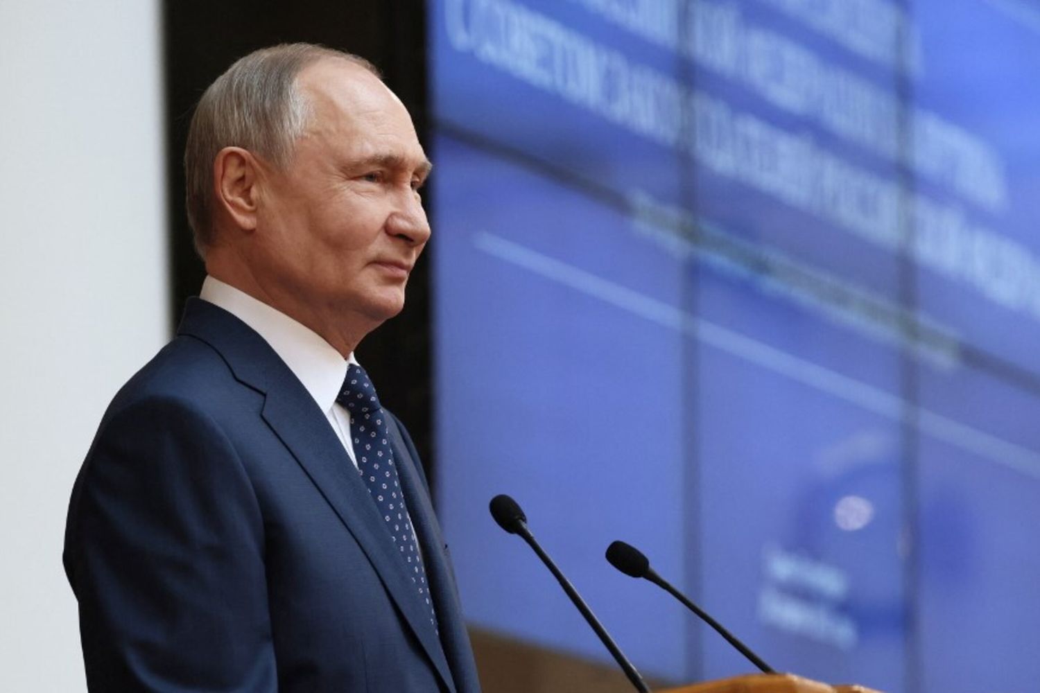 Il Cremlino cambia linea