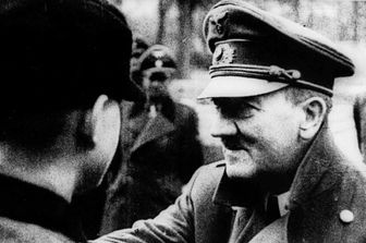 come e morto hitler