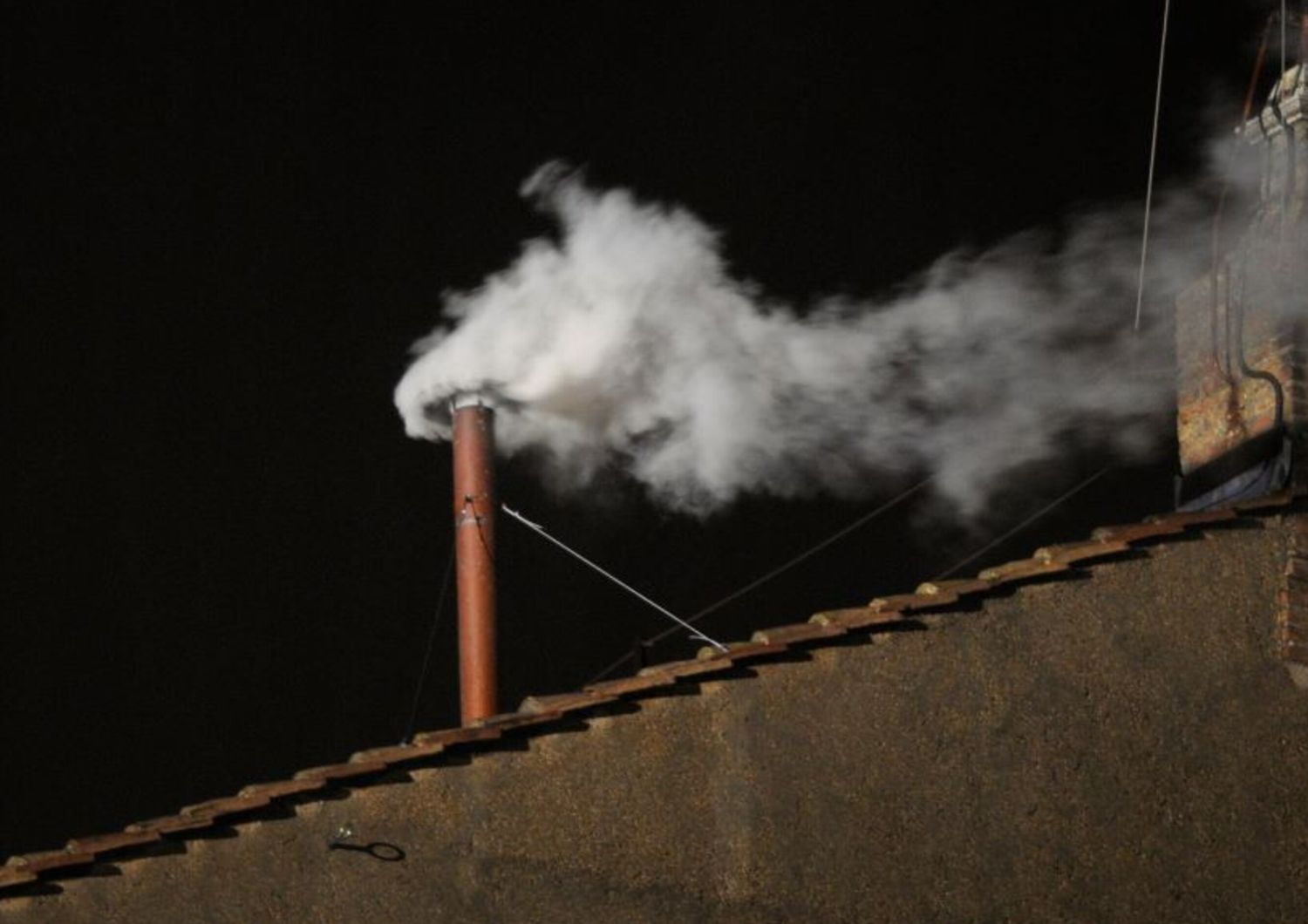 Fumata bianca per elezione Concalve