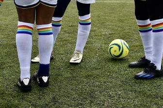 divieto-donne-transgender-calcio-femminile-giugno