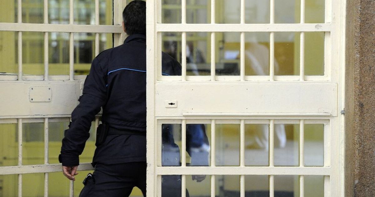 "Ha ucciso mamma", bimba chiama il 118 e fa arrestare il padre