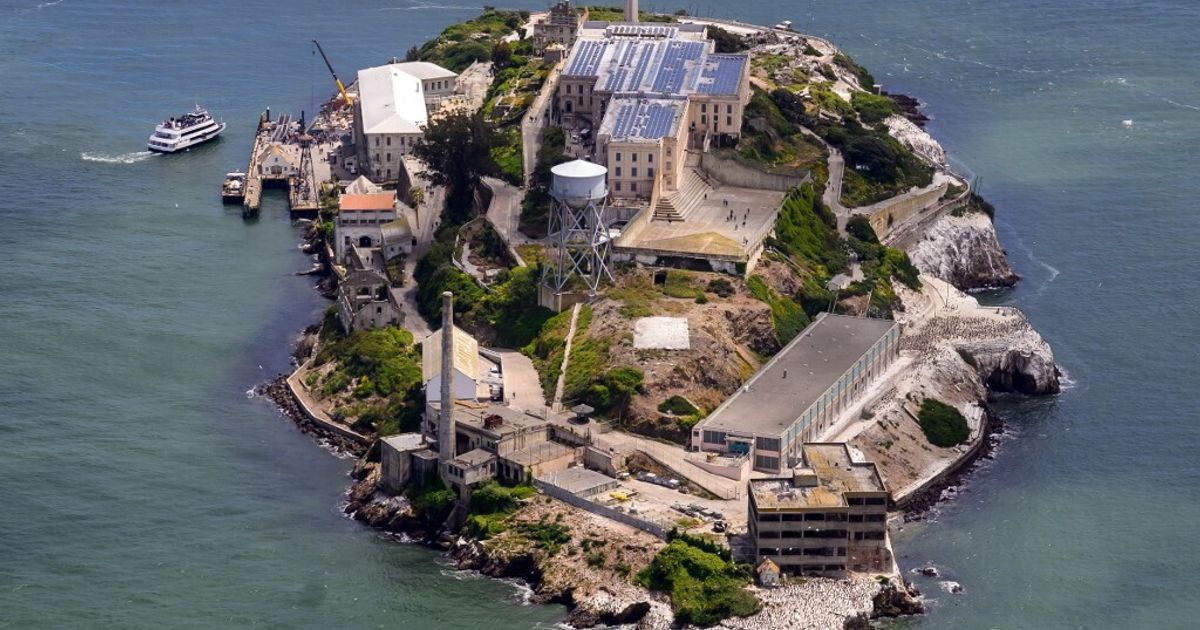 Trump Reopens Alcatraz, Capone's Prison - News Directory 3