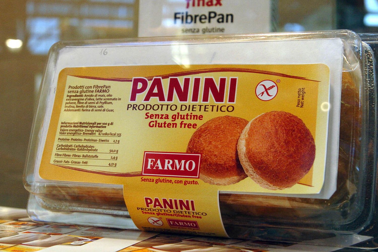 Bacio e glutine: uno studio rassicura i pazienti celiaci ma è meglio bere acqua prima