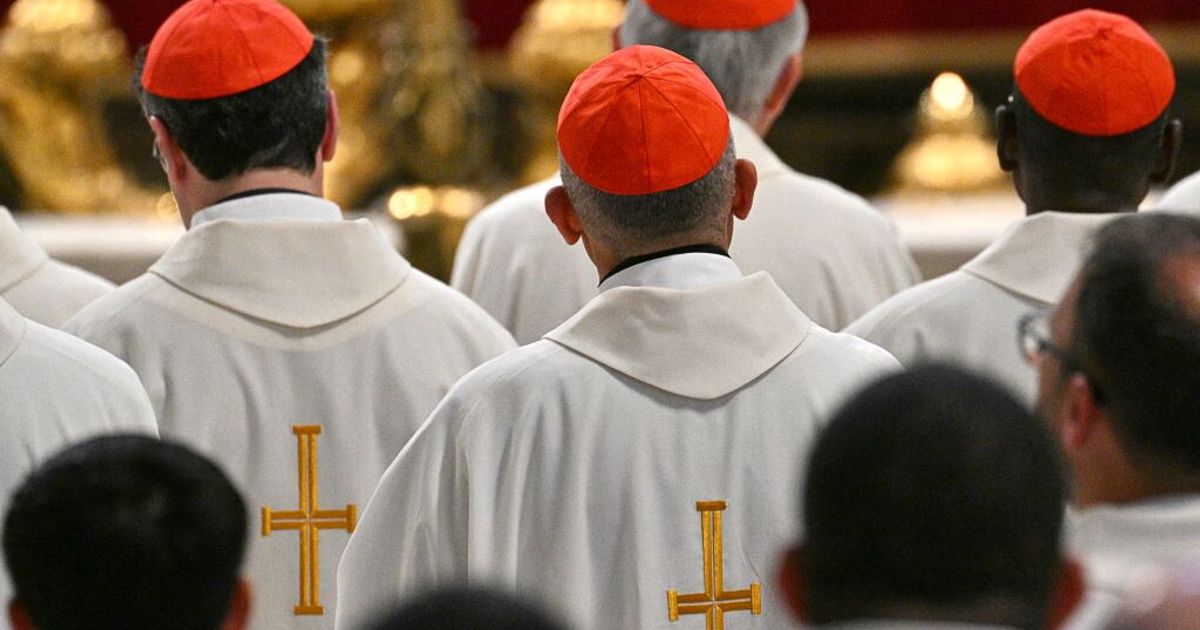 anche i laici giurano sul segreto assoluto pena la scomunica