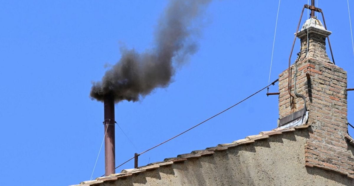 Conclave, la seconda fumata è nera
