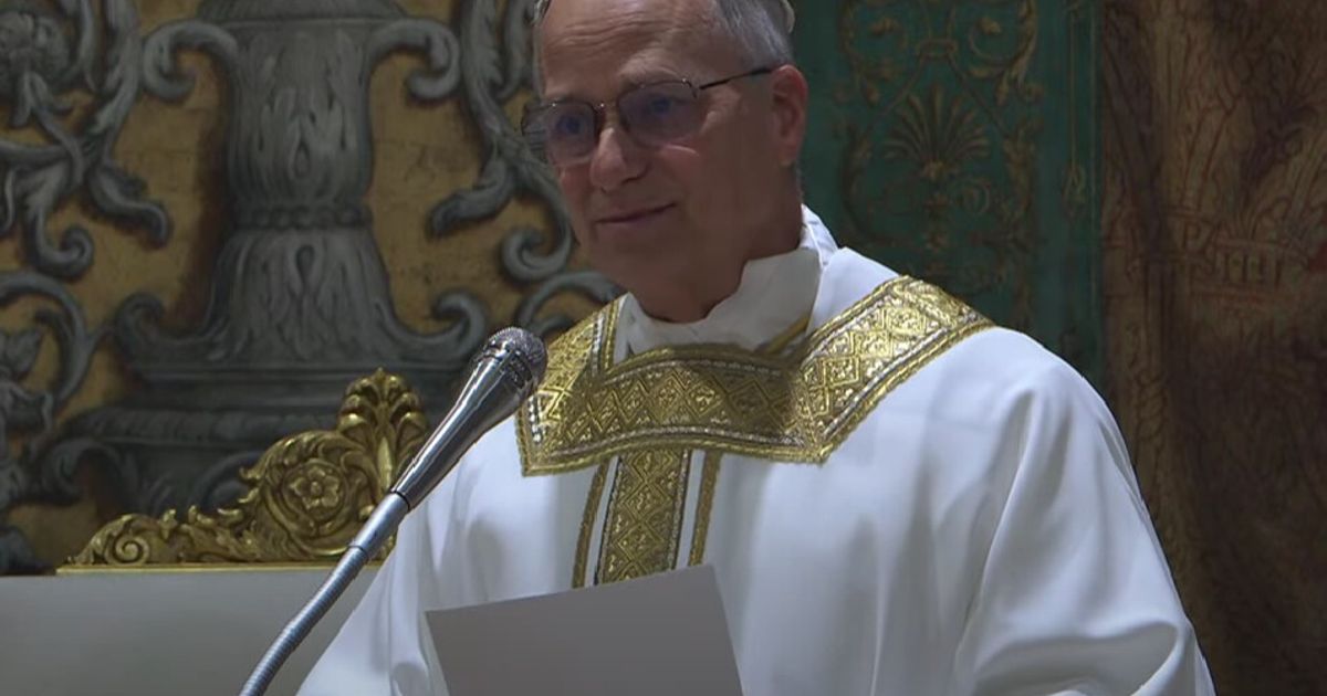 nella cappella sistina la messa pro ecclesia di leone xiv mi avete chiamato per portare una croce 