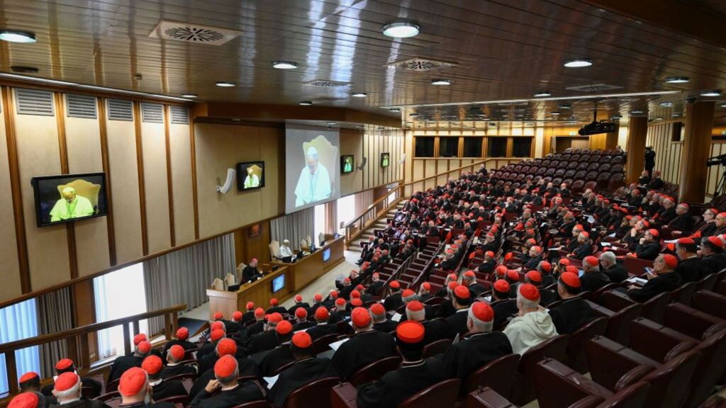 Il Papa ai cardinali: "Ecco perché ho scelto il nome Leone"