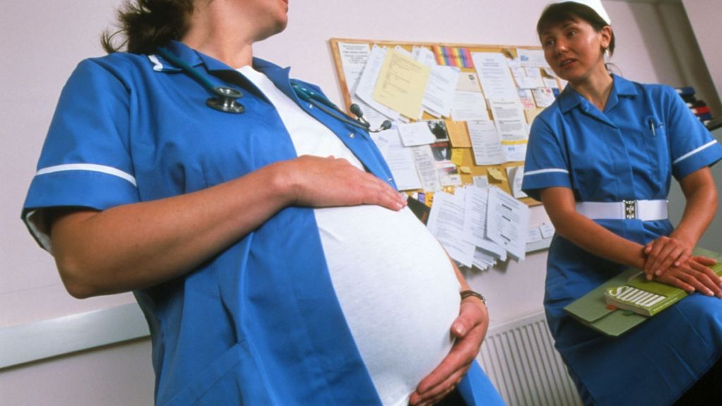 Mamma con partita Iva, pregiudizi e sfide nel 2025