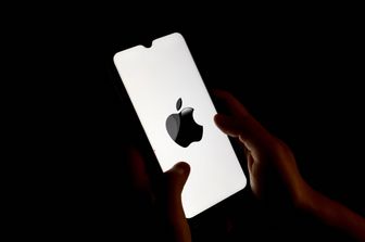 iPhone Apple