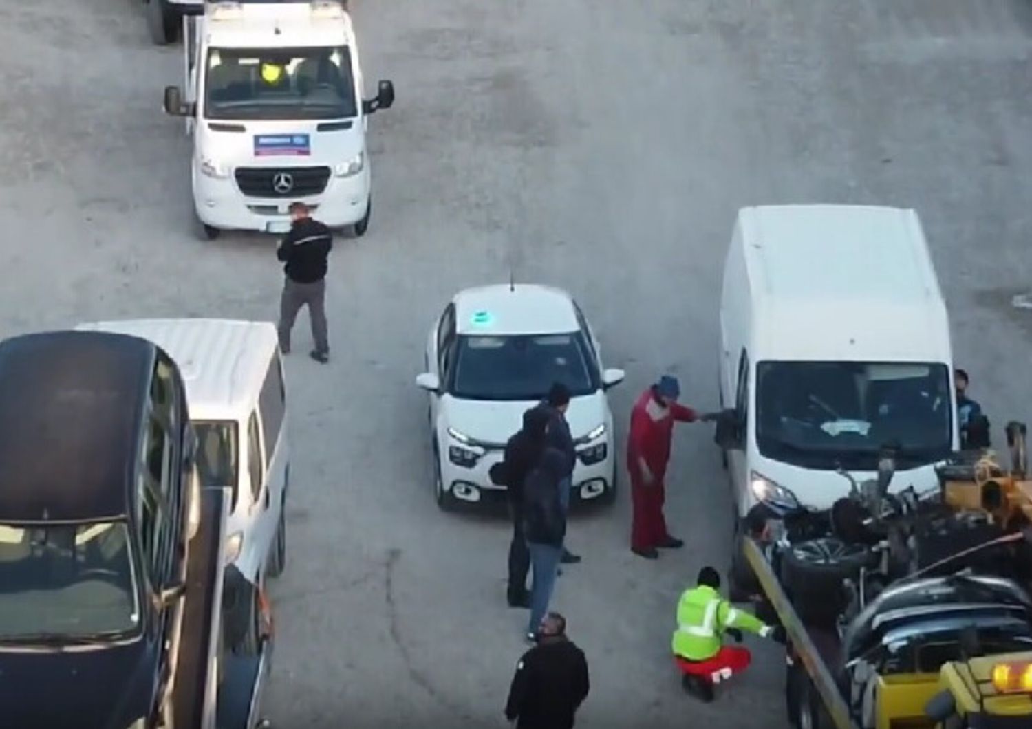 criminalita polizia sgomina gang dedita furti auto