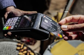 A Roma la droga si pu&ograve; pagare anche col pos, prima che arrestino il pusher