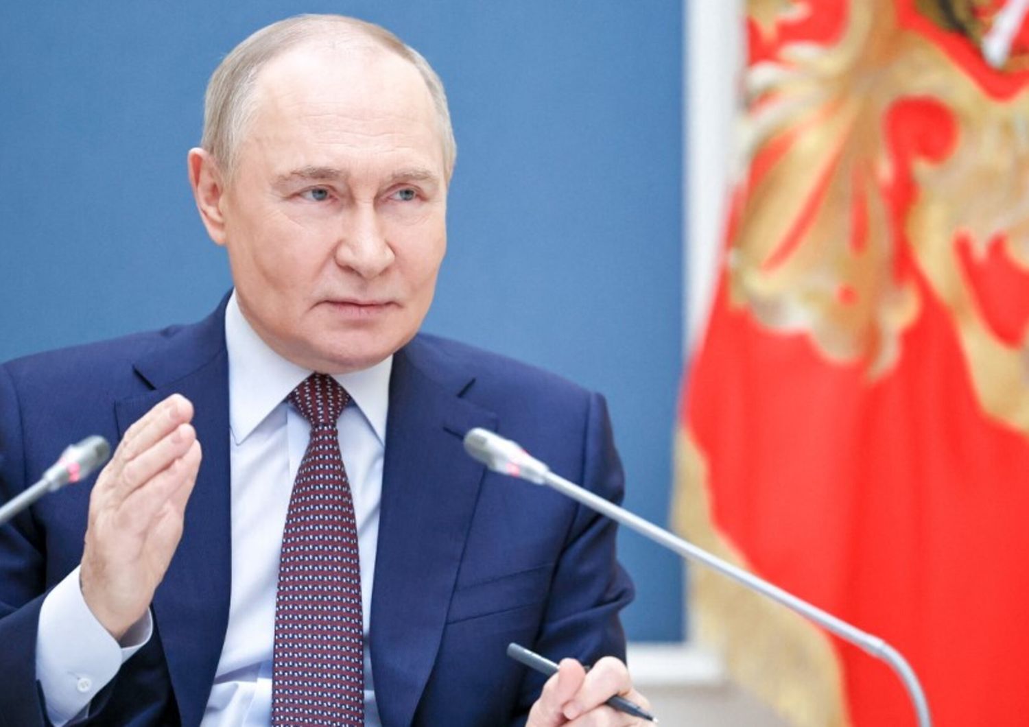 Putin attacca l'Ue: “Idioti, si danneggiano da soli con le sanzioni”