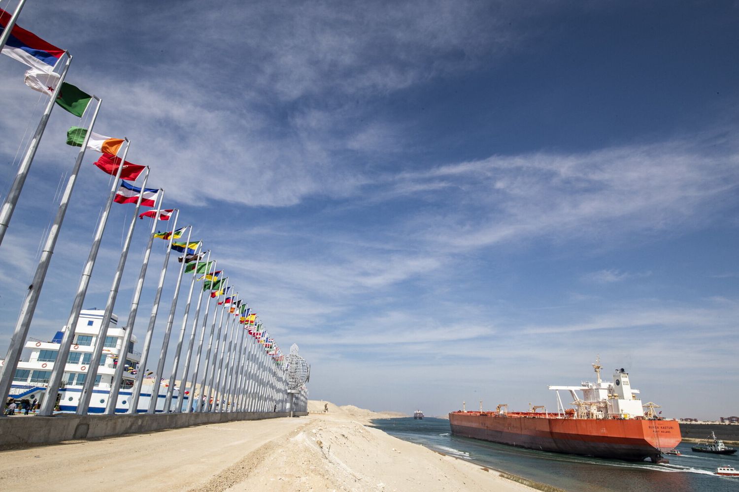 Coopération Italie-Egypte, l'ambassadeur Quaroni rencontre le président de l'Autorité du canal de Suez