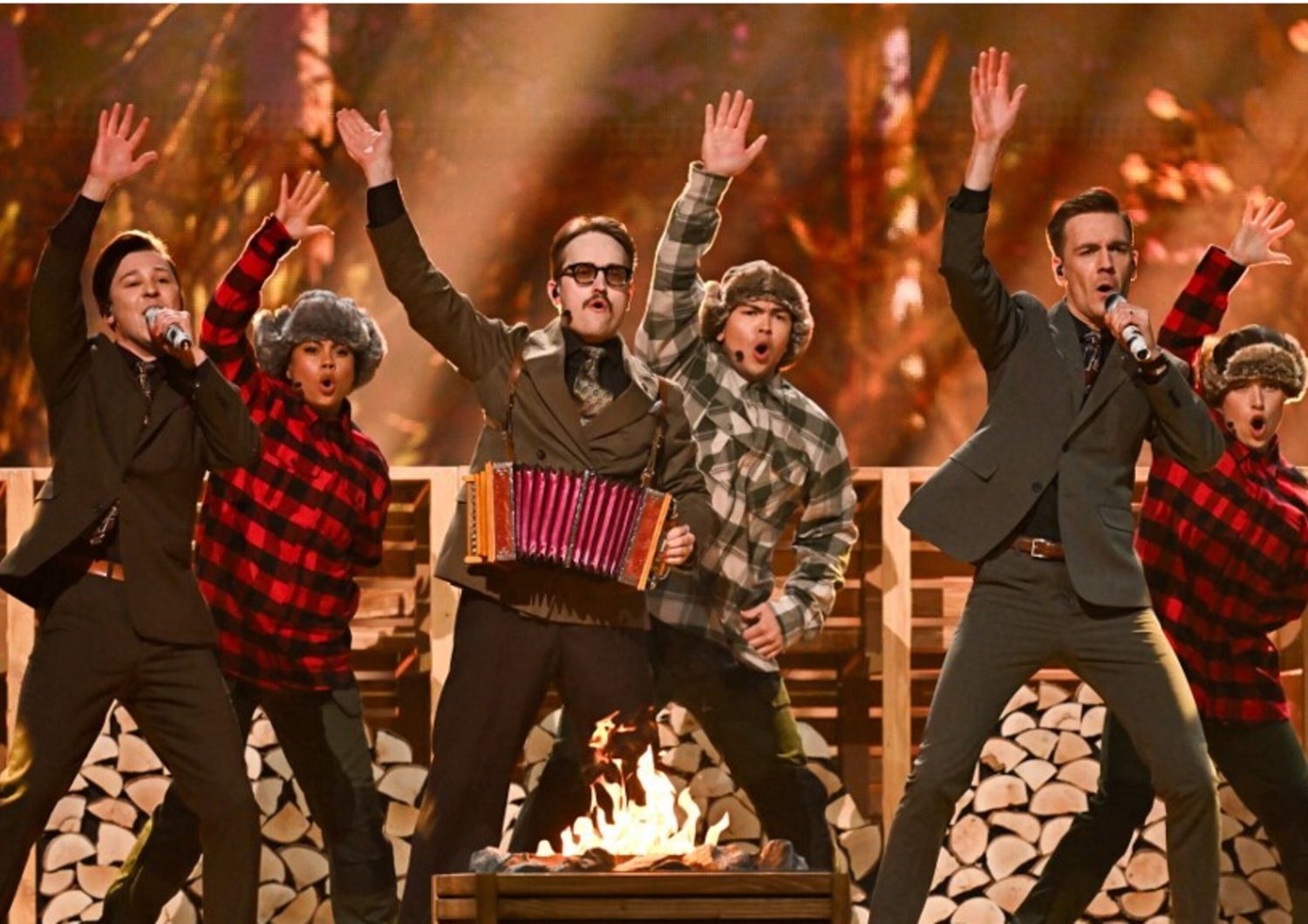 Finnishg group Kaj, representing Sweden with the song "Bara Bada Bastu”