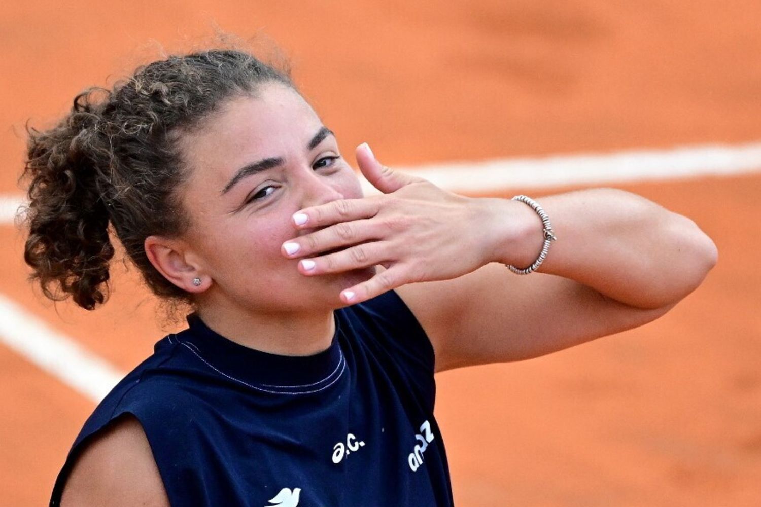 Musetti accede ai quarti, più forte della pioggia e di Medvedev. Impresa Paolini, è in semifinale