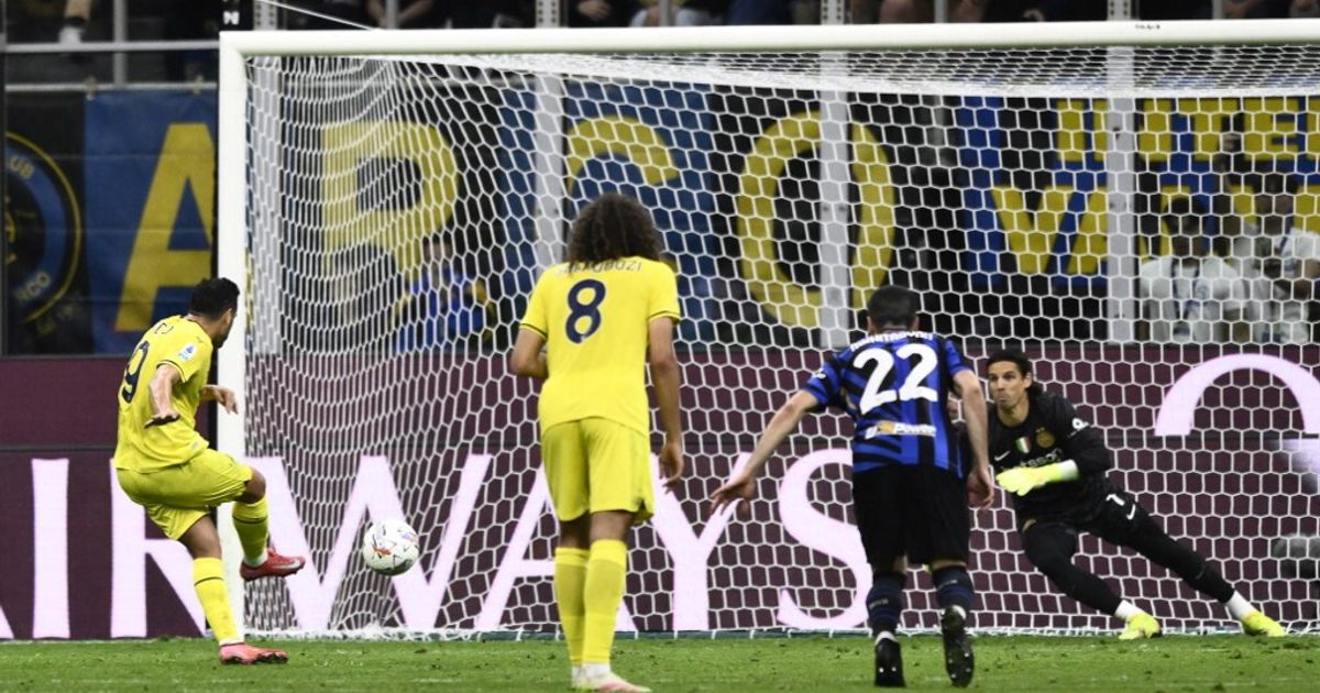Il Napoli ringrazia Pedro e resta a +1 sull