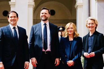 Mekoni macron starmer merz sentono Trump Putin tregua