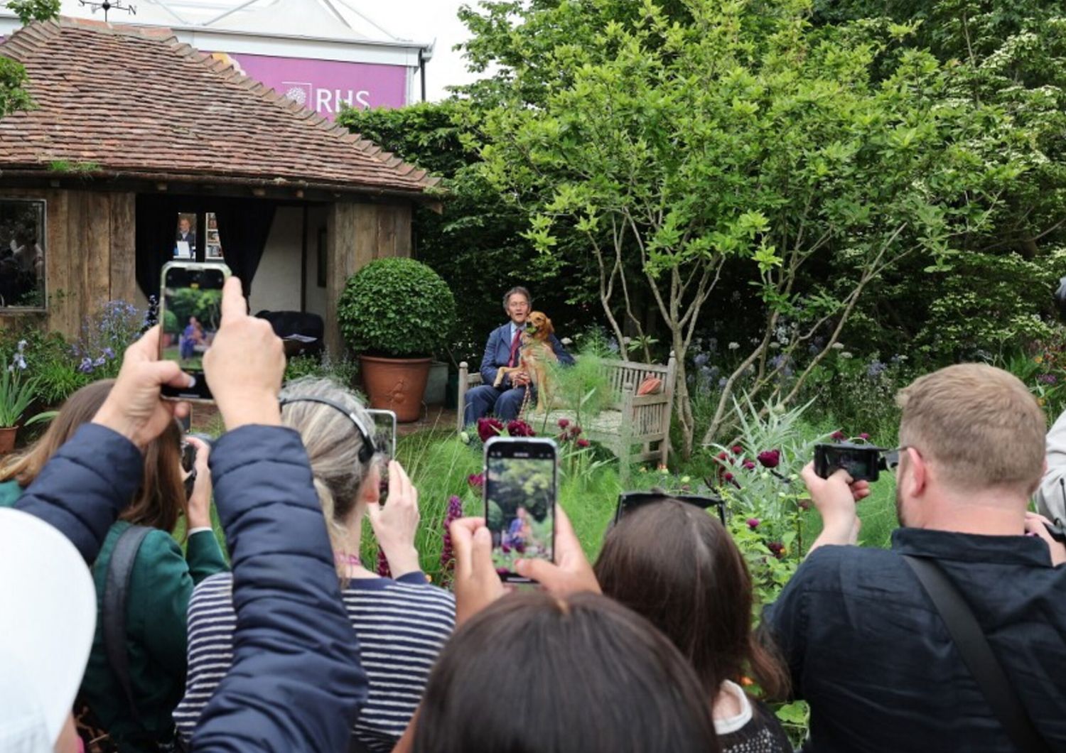 monty-don-giardino-cani-chelsea-flower-show
