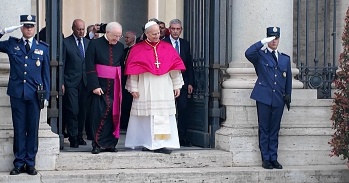 Il Papa nella basilica di San Paolo fuori le Mura (VIDEO)
