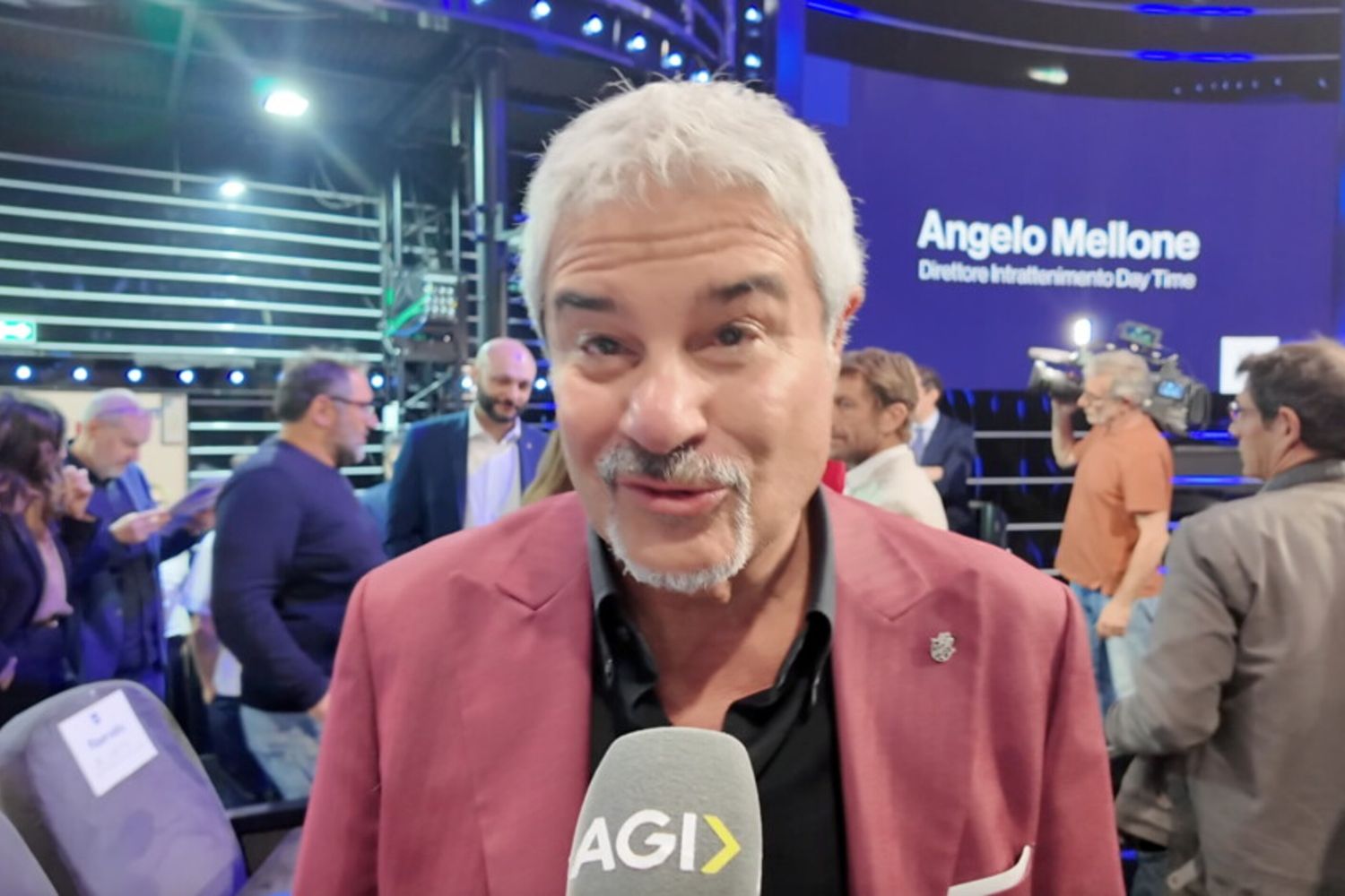 Rai estate 2025: programmi, conduttori e grandi ritorni. Ecco che cosa vedremo in tv