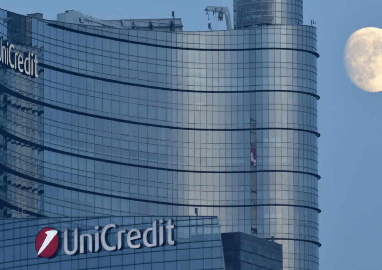 &nbsp;unicredit ricorre al tar contro golden power