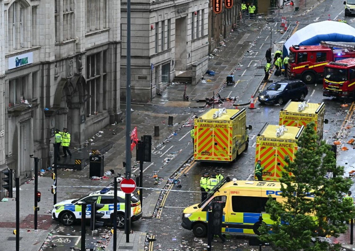incidente-parata-liverpool-27-feriti-no-pista-terroristica