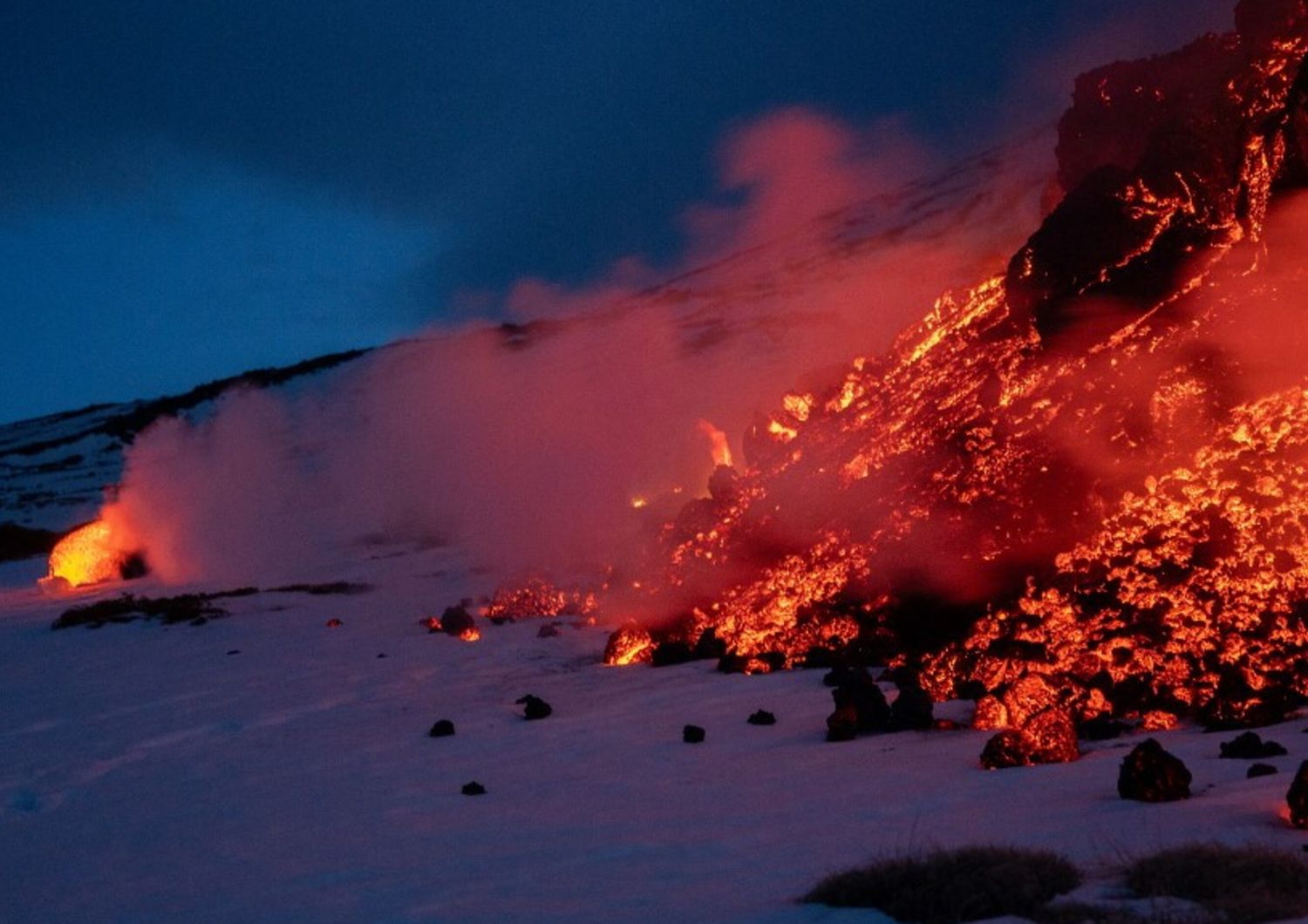 Le onde sismiche svelano i segreti dell'Etna