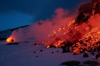 Le onde sismiche svelano i segreti dell'Etna