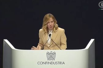 giorgia-meloni-emanuele-orsini-assemblea-confindustri