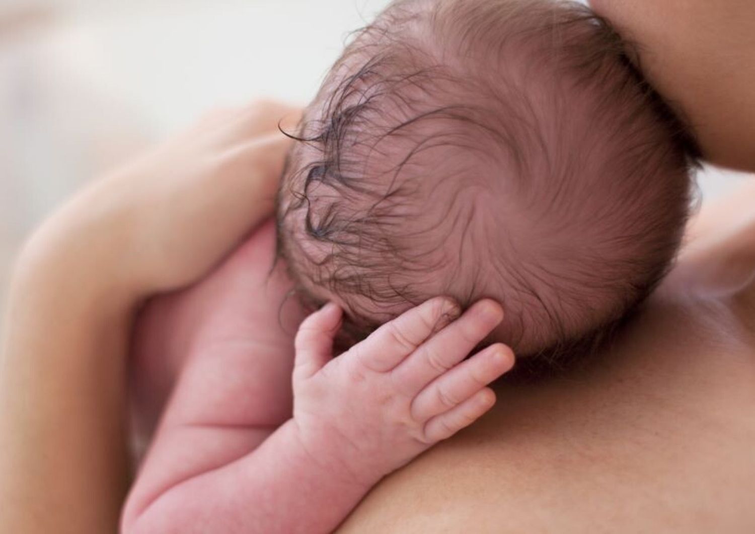 Mamma, neonato, ninna nanna