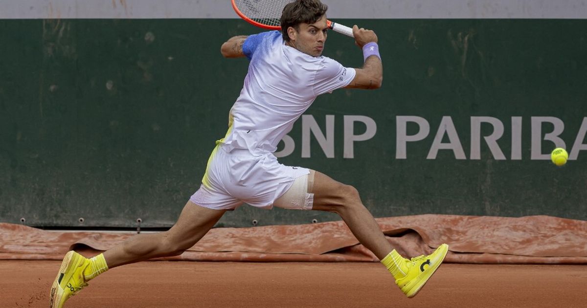 Cobolli vince il derby azzurro al Roland Garros contro Arnaldi