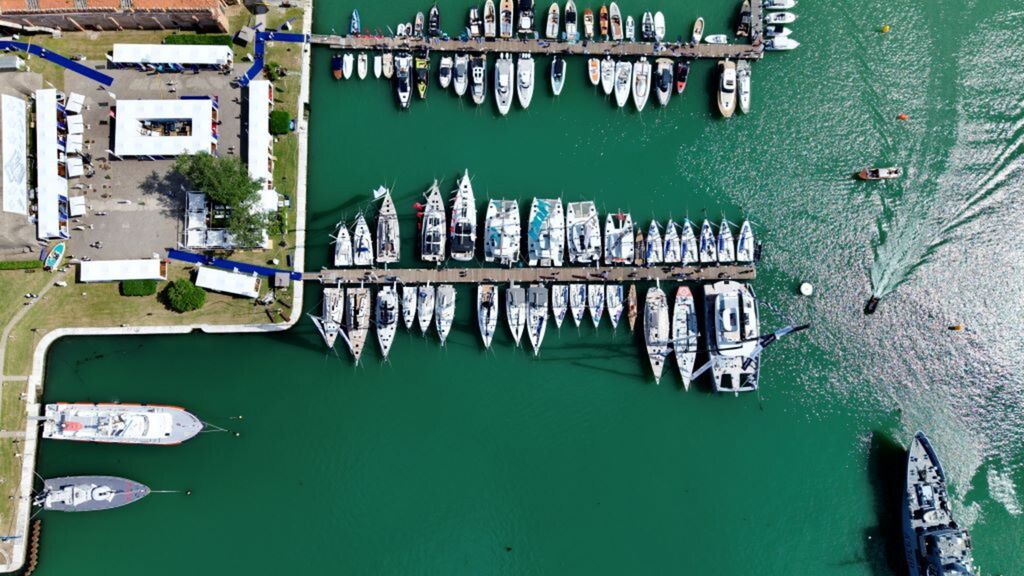 Nastro rosa tour Marina MIlitare