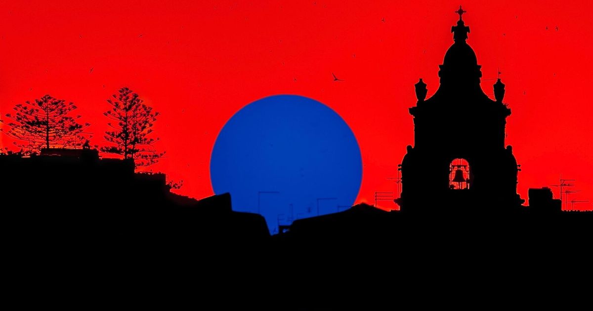 una chiesa nel sole la foto del giorno della nasa è una afterimage siciliana