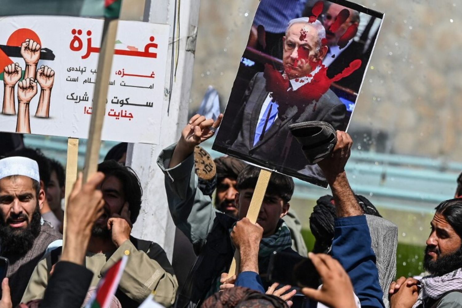 La liberazione di dieci ostaggi e la restituzione di 18 corpi: ecco l'offerta di Hamas