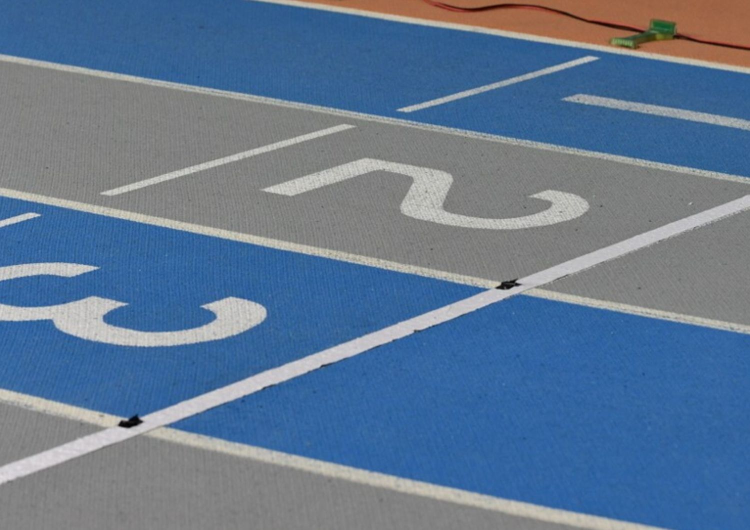 ransgender vince oro podio rivali gare scolastiche