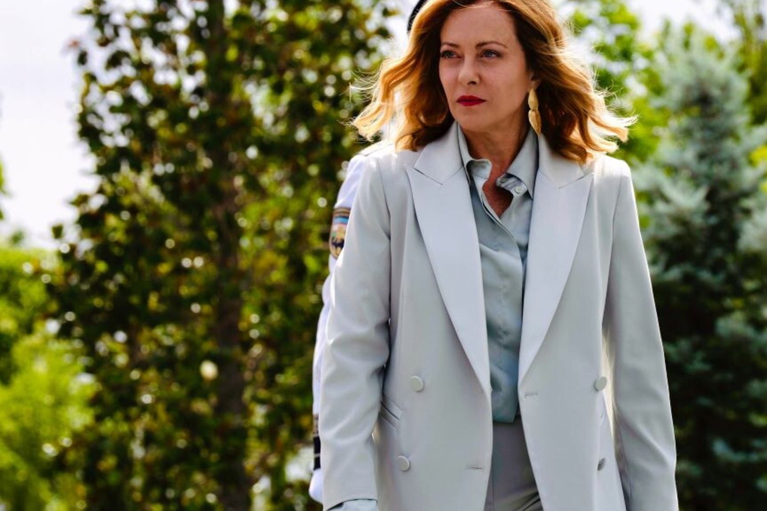 Le scuse deI prof per il post contro la figlia di Meloni: "Gesto stupido, ho agito d'impulso"