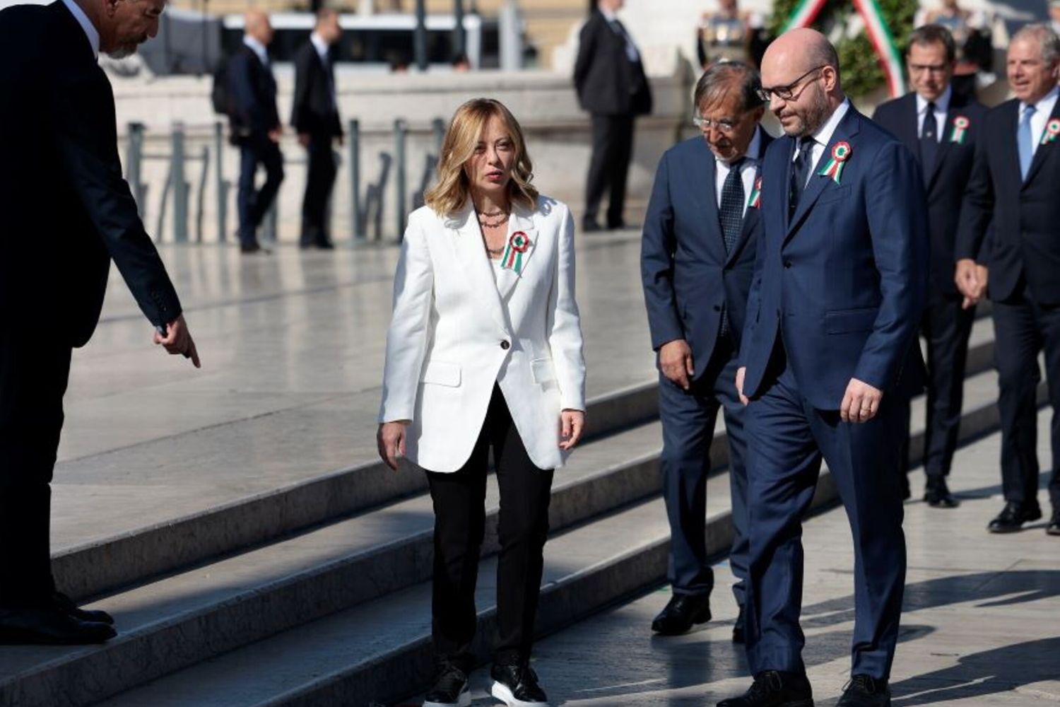 Referendum, Meloni: "Vado a votare, non ritiro la scheda". L'ira dell'opposizione