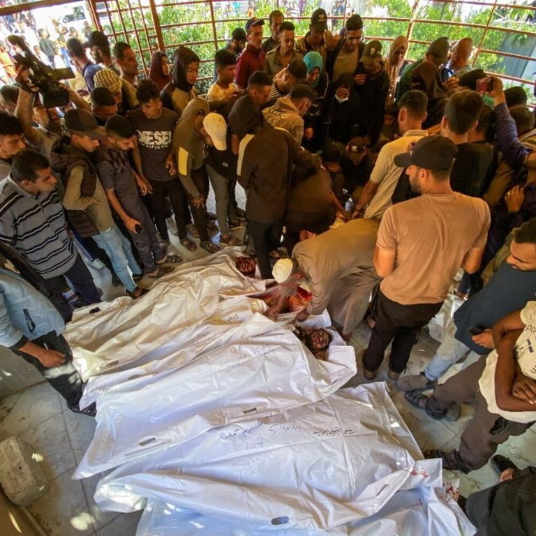 Spari dell'esercito in un centro di aiuti a Rafah: morti 27 civili, feriti altri 90. L'Idf: "Colpiti dei sospetti"