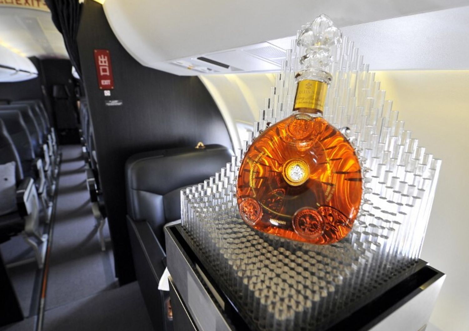 Dazi, giù del 30,8% le vendite del Cointreau