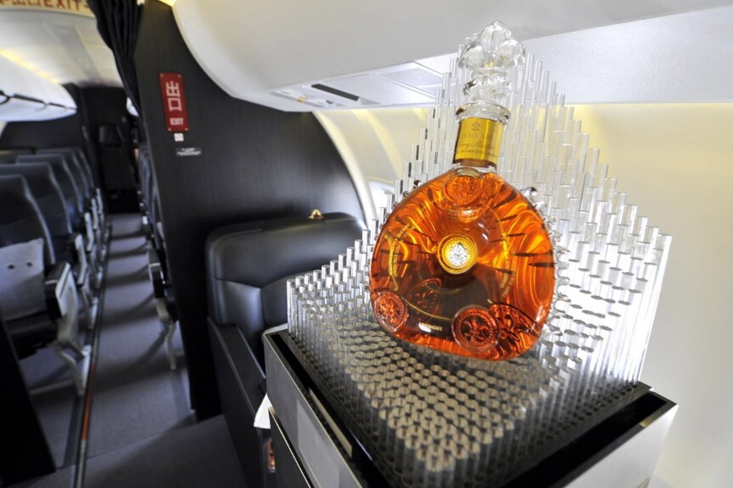 Dazi, giù del 30,8% le vendite del Cointreau