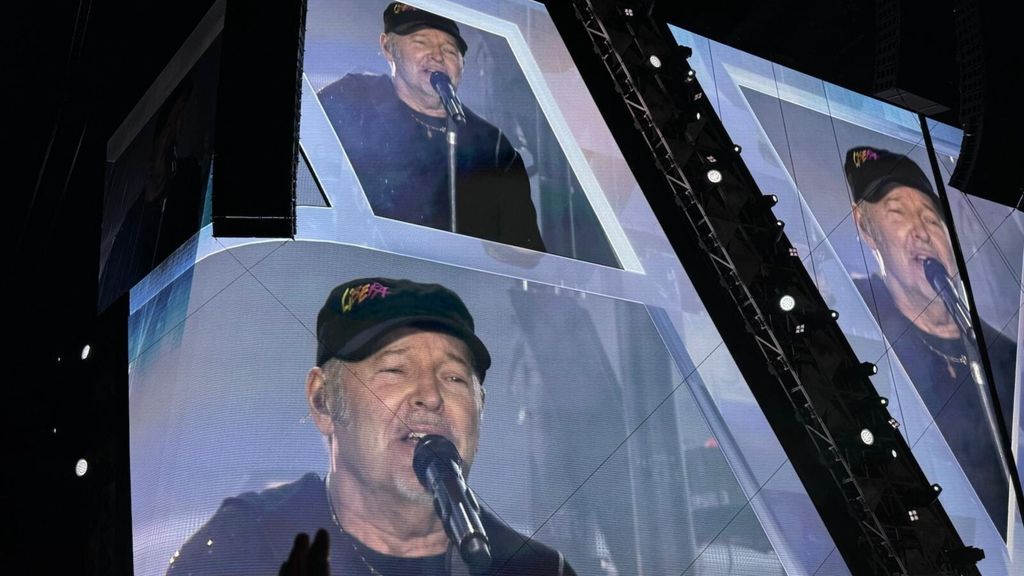Vasco Rossi, “basta con la strage di innocenti a Gaza”