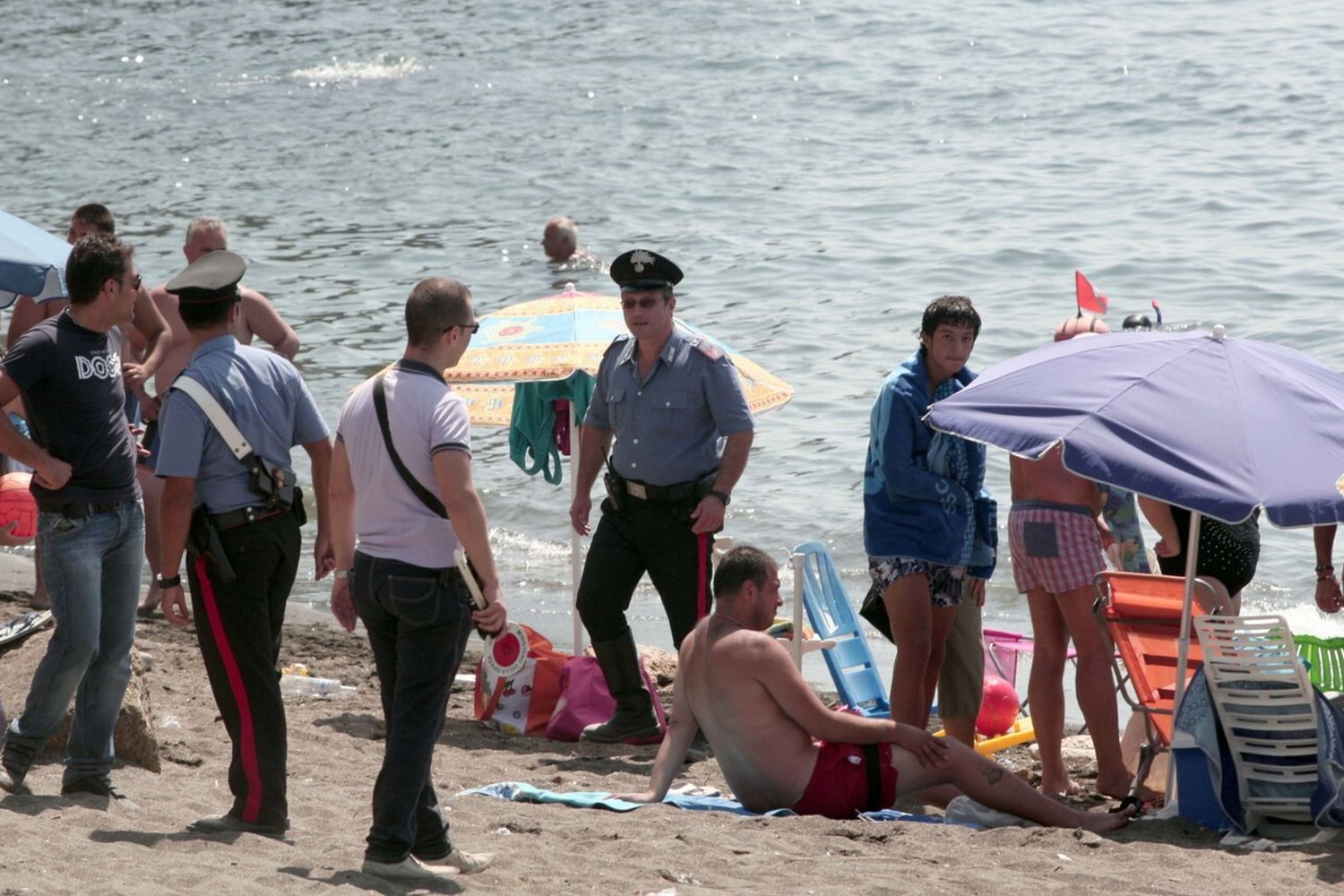 Carabinieri in spiaggia