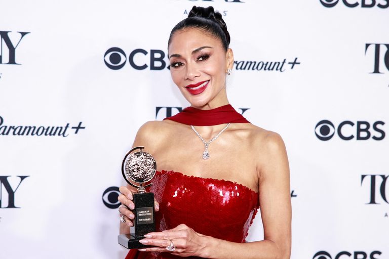 Nicole Scherzinger, Miglior attrice protagonista per Sunset Blvd