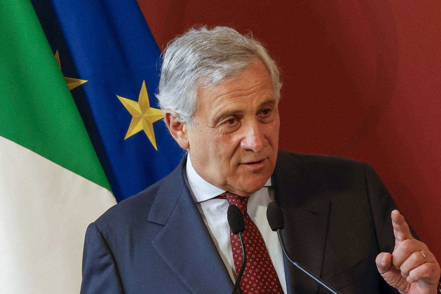 Tajani lancia la "Comunità globale dell'Italofonia"