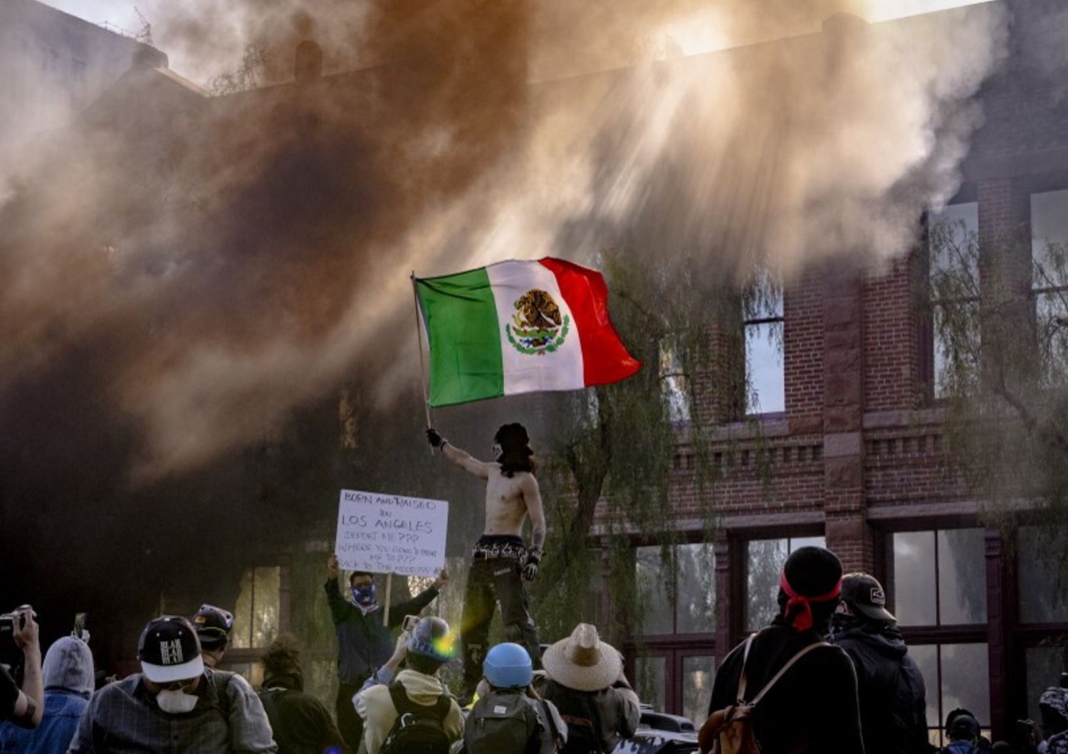 scontri-los-angeles-trump-guardia-nazionale