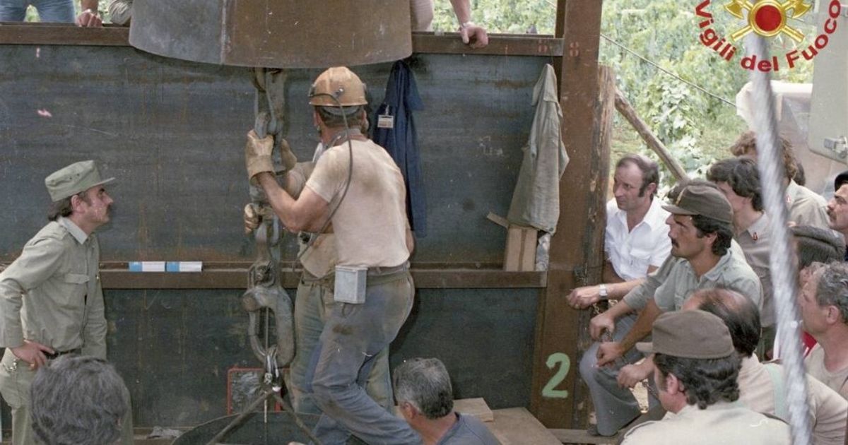 quarantaquattro anni fa la tragedia di alfredino rampi la prima diretta sul dolore