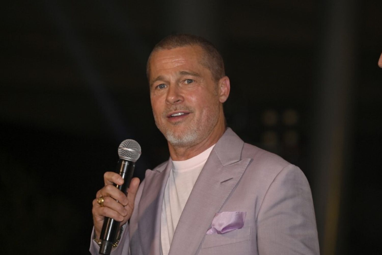 Brad Pitt ha comprato una casa che ricorda l'astronave di un Ufo