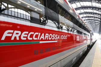 Freccia rossa trenitalia (Imagoeconomica)